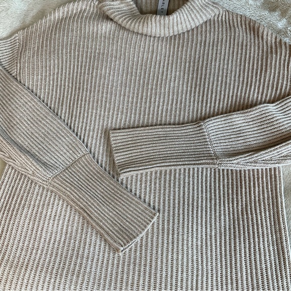 Varley Cream Turtleneck Sweater - Picture 7 of 16